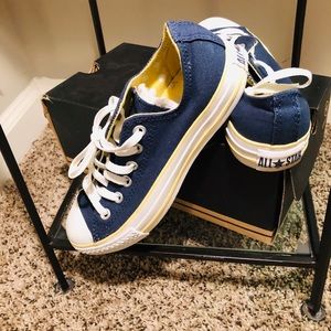 Converse All Star low tops. Women’s size 7